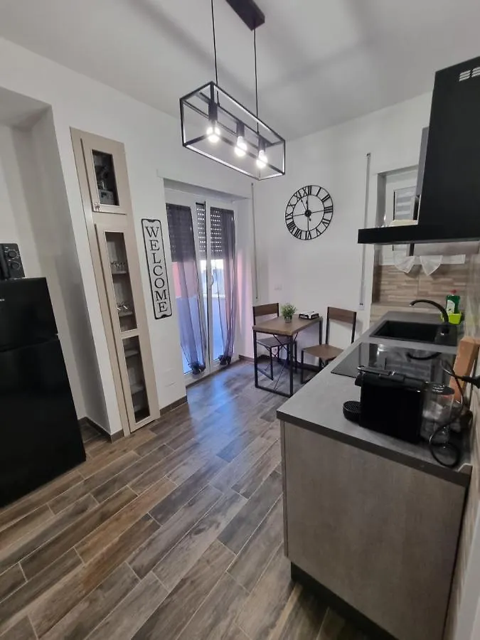 Juno Apartments Rome Italy